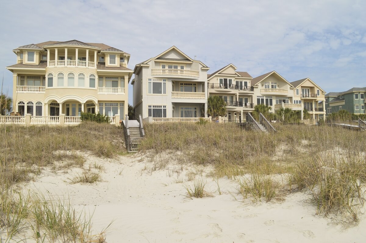 beach houses_xl_71204689(1)